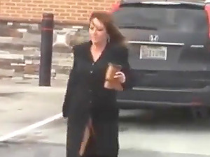 Unknown girl masturbates in the car like crazy