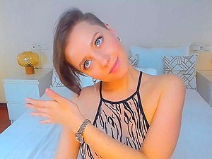 Enchanting Vixen And Her Sexually Bold Show Live